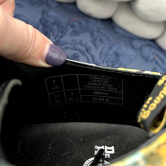 Dr Martens Black Yellow Floral Darcy Brogue Oxford Size 9/EU 41 - Picture 5 of 6